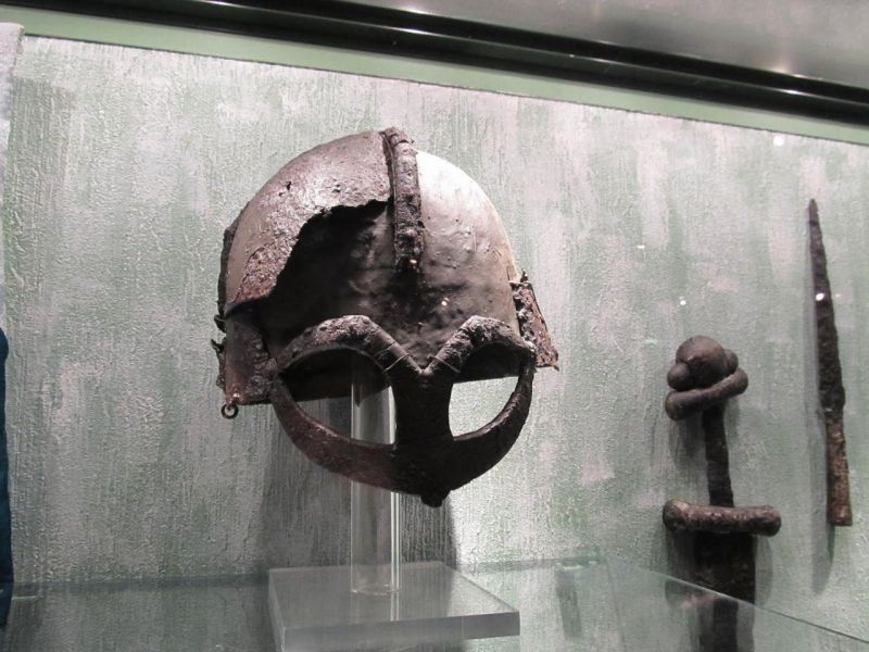 Настоящий шлем викинга