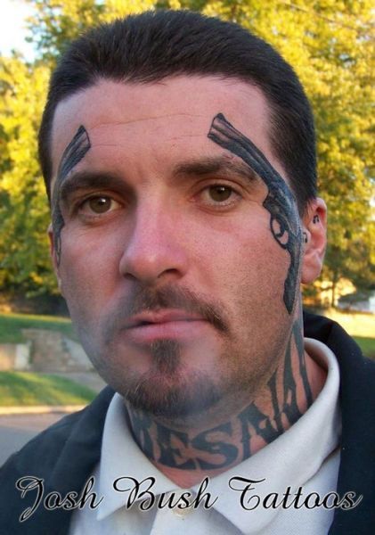 Люди с татуировками на лице (29 фото)