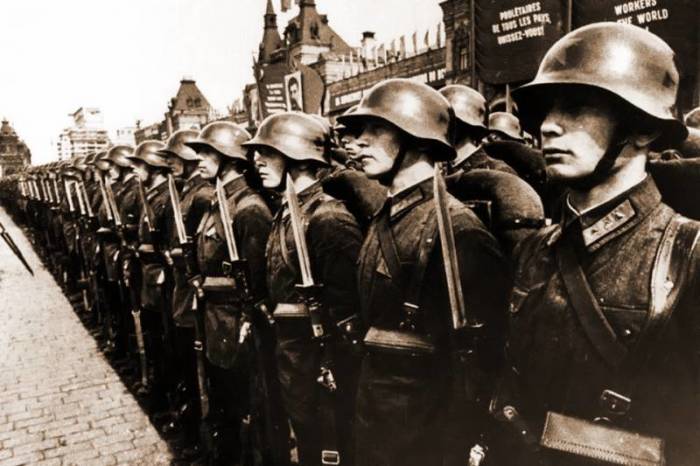 Почему во время войны немцы носили советские каски