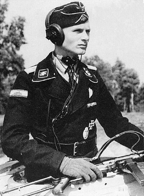 Почему немецкие танкисты не носили шлемофоны