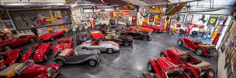 Интересная коллекция американского автолюбителя, проданная почти за 24 миллиона долларов (62 фото + 2 видео)