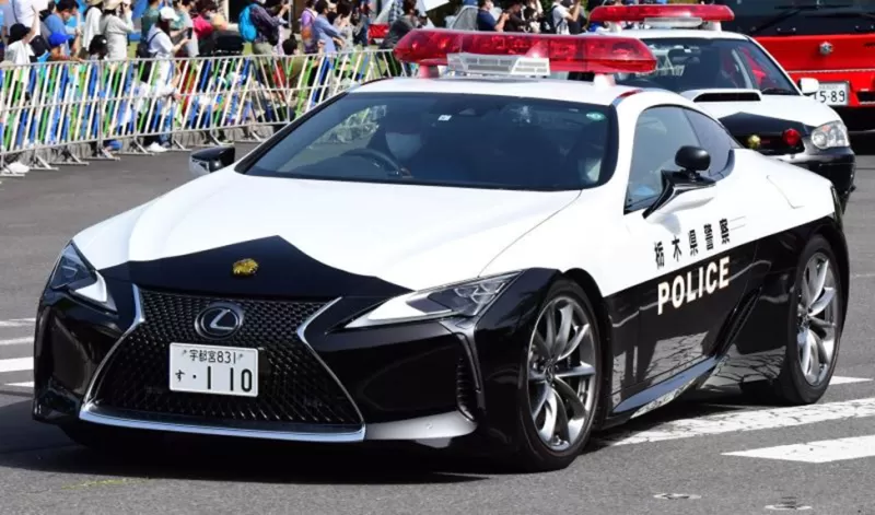 Полицейские автомобили Японии